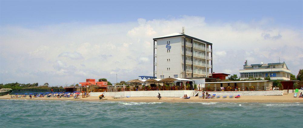 Albergo Riviera Spineta Battipaglia Exterior foto