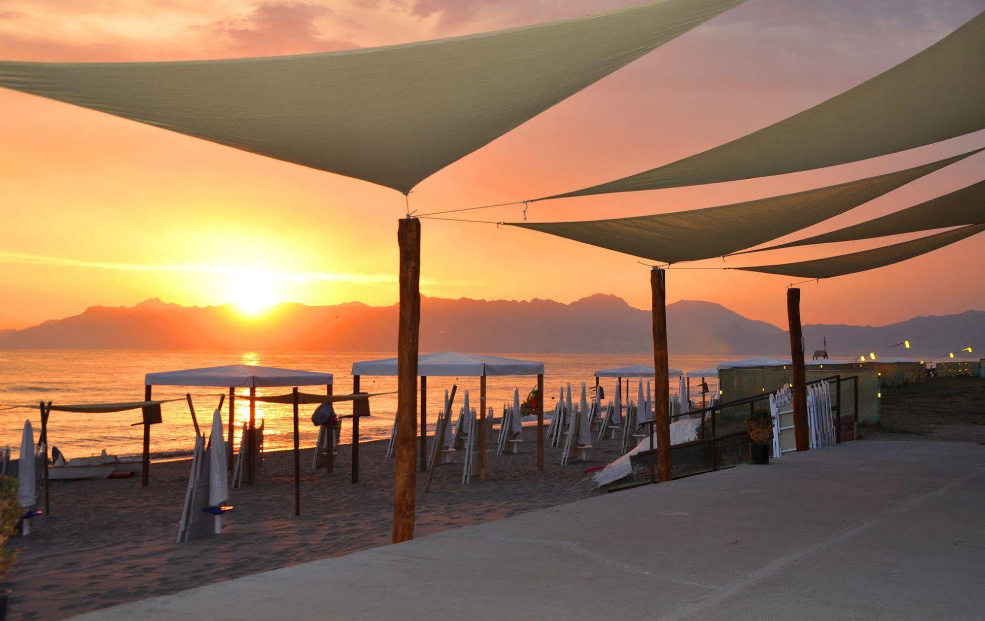 Albergo Riviera Spineta Battipaglia Exterior foto
